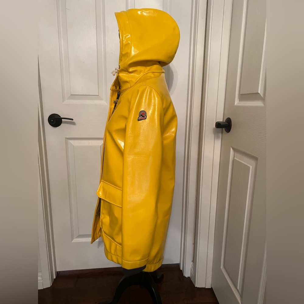 Invicta Yellow Patent Rain Jacket/Coat Size 42FR US 6 - Picture 7 of 8